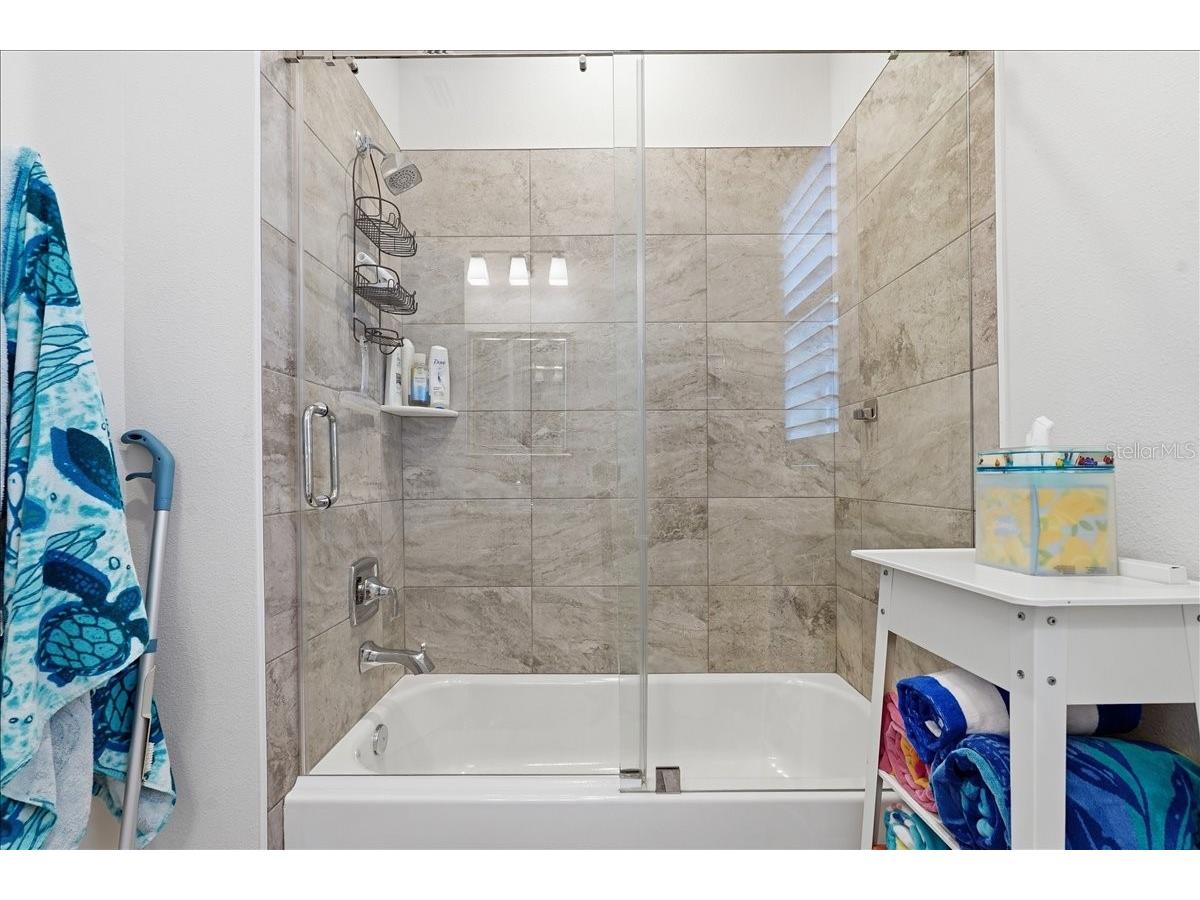 1962 Lake Ridge Boulevard Clearwater FL 33763 TB8489681 image32