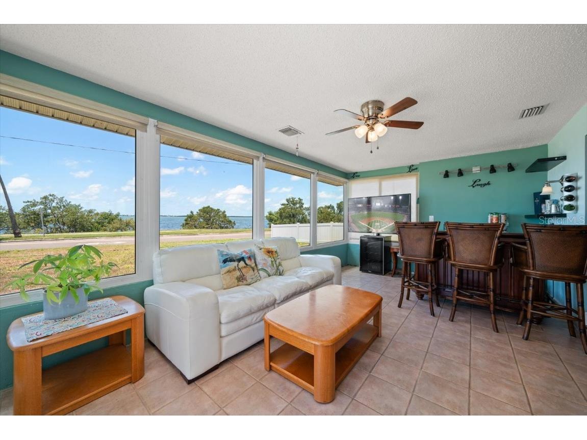 1963 Edgewater Drive Clearwater FL 33755 - CLEARWATER HARBOR TB8387041 image4