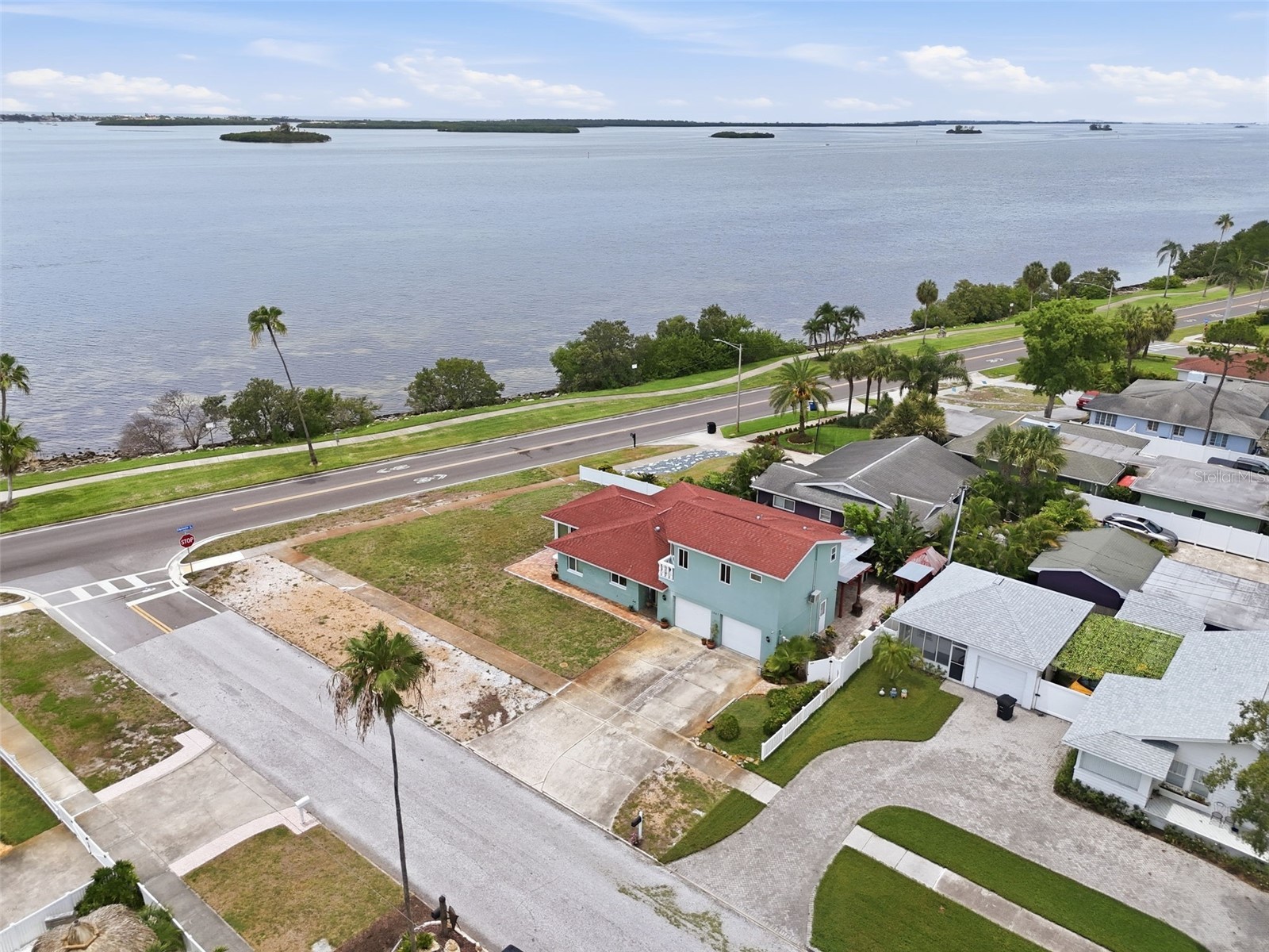 1963 Edgewater Drive Clearwater FL 33755 - CLEARWATER HARBOR TB8518112 image1