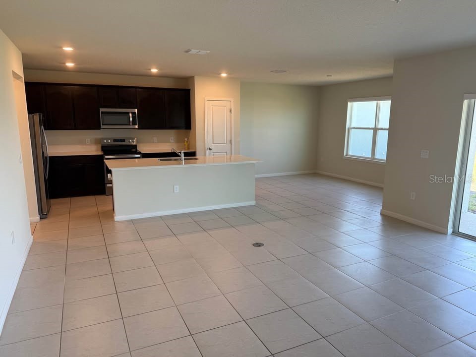 1963 Enchanting Court Davenport FL 33896 OM721648 image3