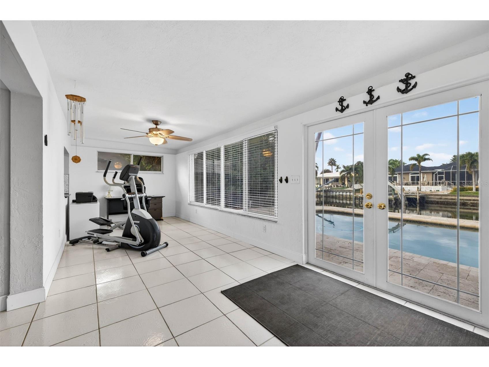 1963 Tanglewood Drive NE Saint Petersburg FL 33702 TB8453154 image14