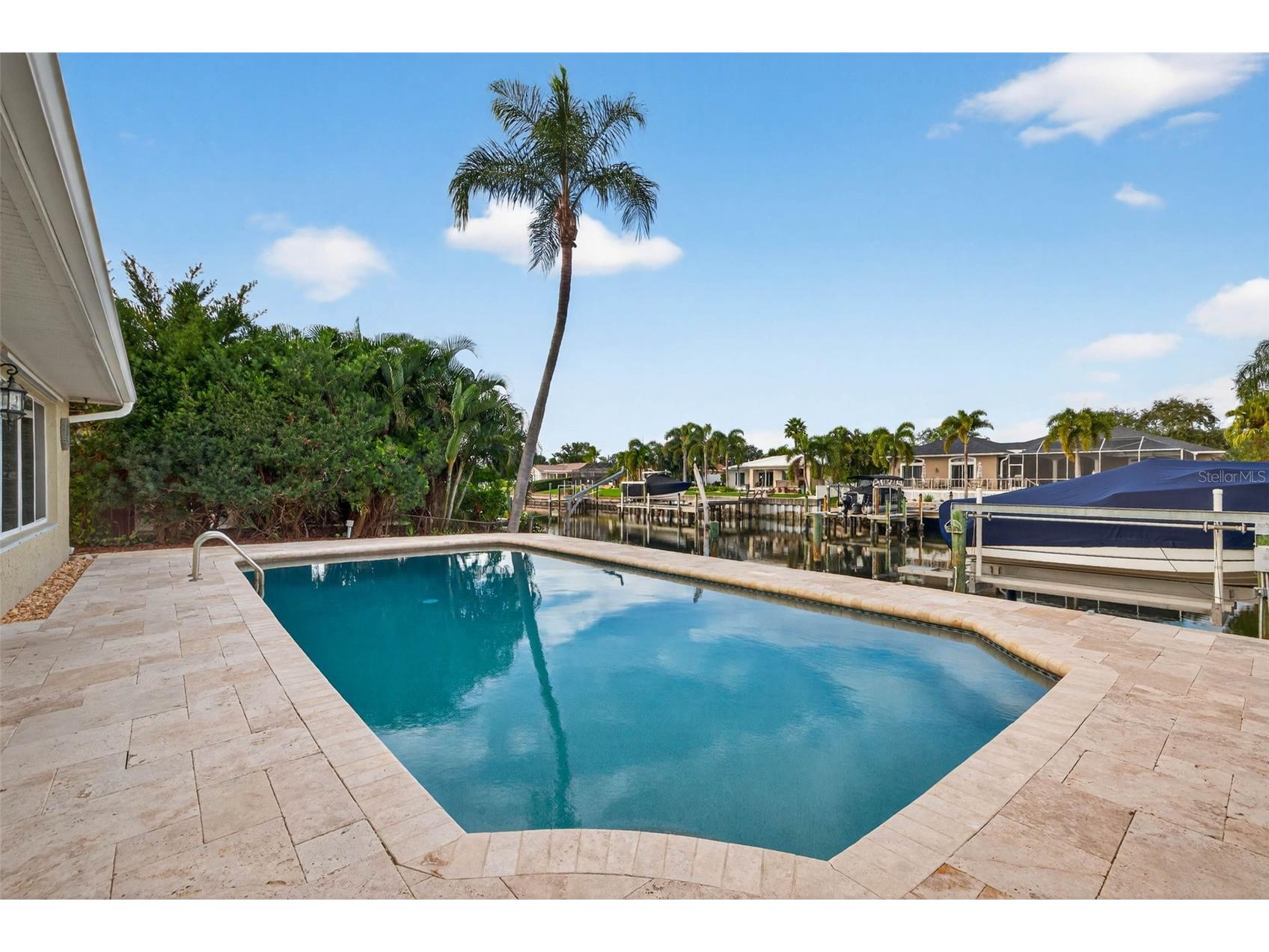 1963 Tanglewood Drive NE Saint Petersburg FL 33702 TB8453154 image25