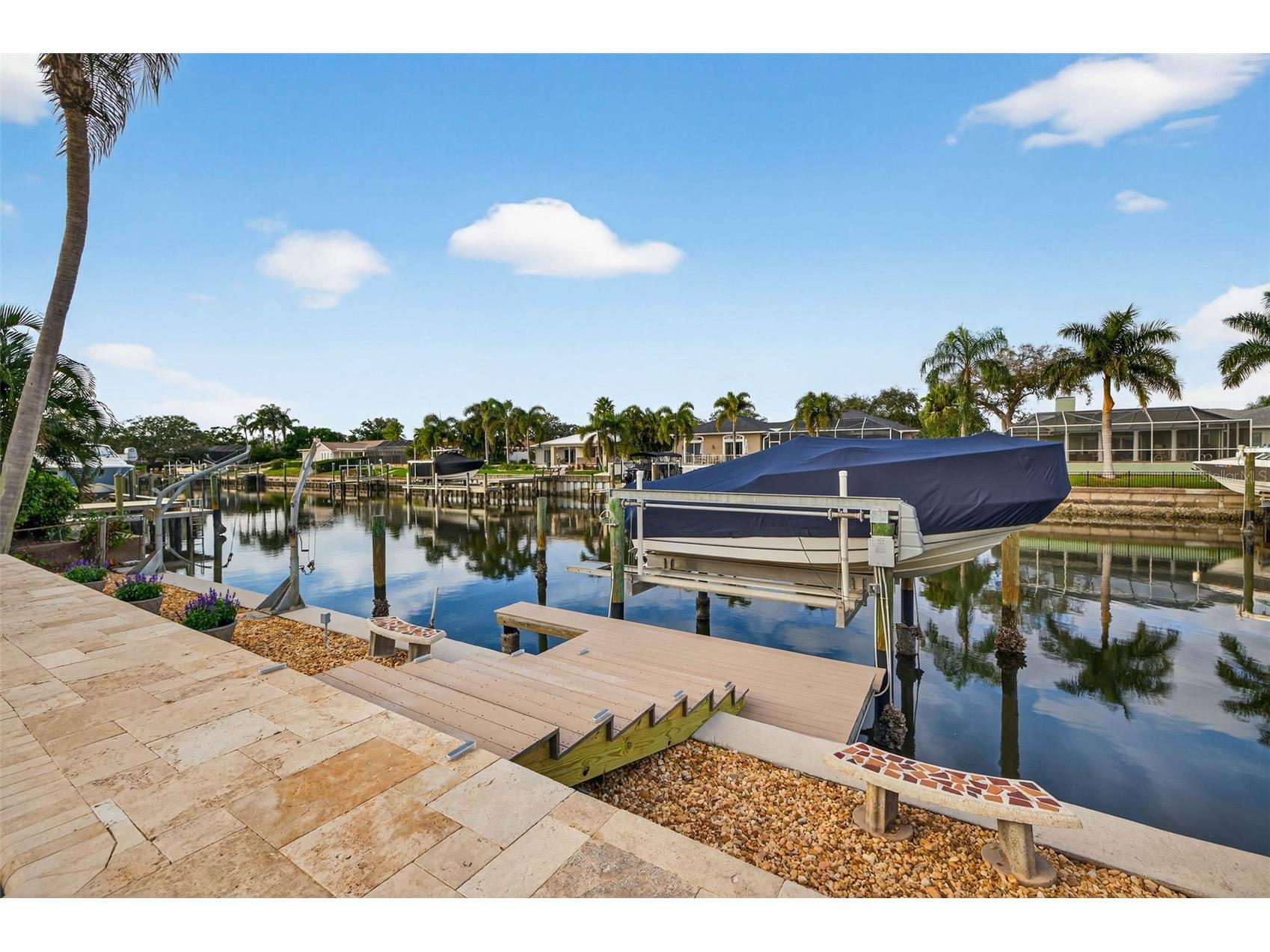 1963 Tanglewood Drive NE Saint Petersburg FL 33702 TB8453154 image28