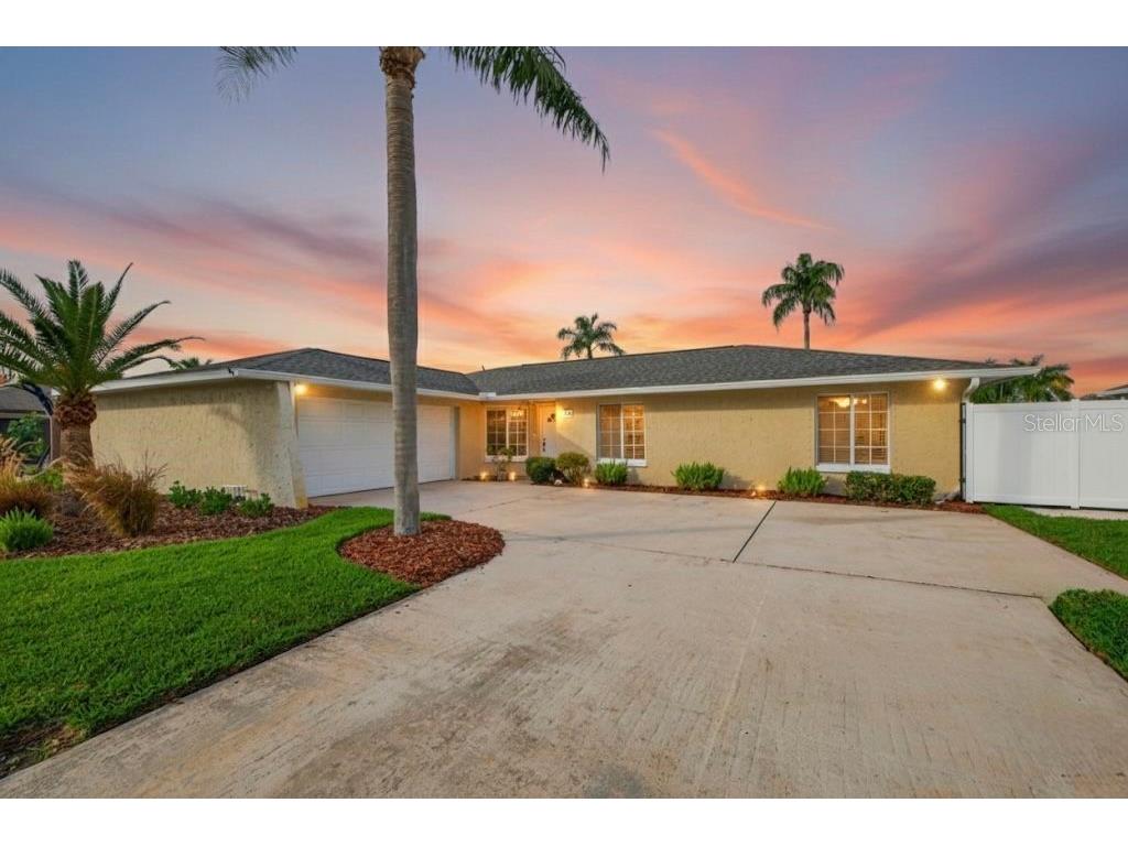 1963 Tanglewood Drive NE Saint Petersburg FL 33702 TB8453154 image35