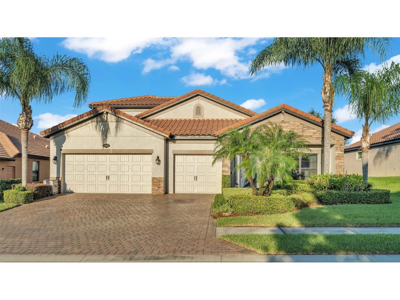 1963 Via Lago Drive Lakeland FL 33810 L4947973 image1