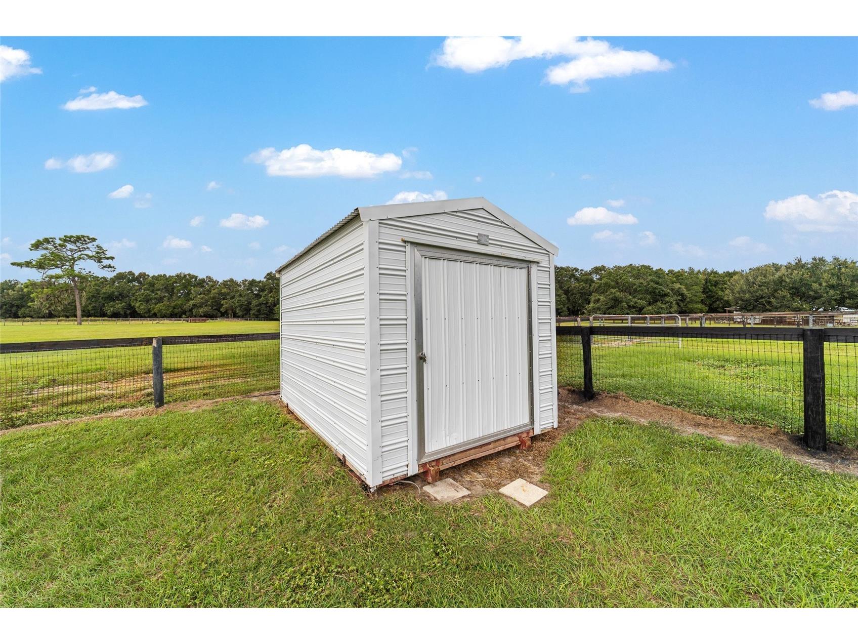 19630 SE 15th Place Morriston FL 32668 OM710566 image73