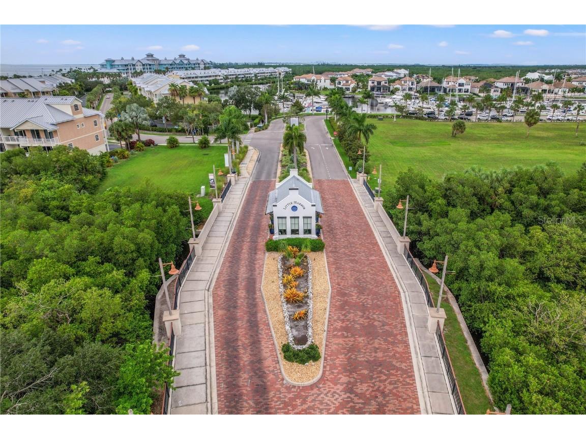 1964 Hawks View Drive Ruskin FL 33570 A4634298 image37