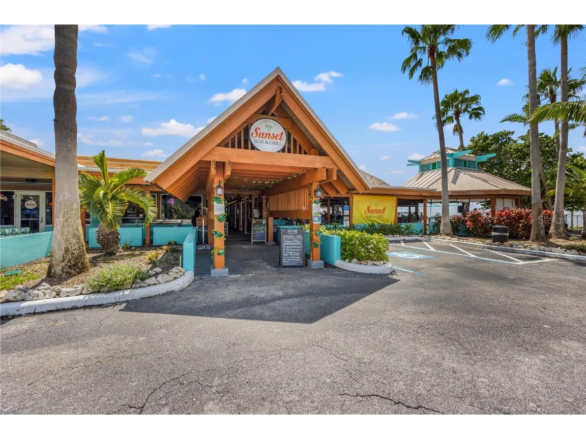 1964 Hawks View Drive Ruskin FL 33570 A4634298 image40