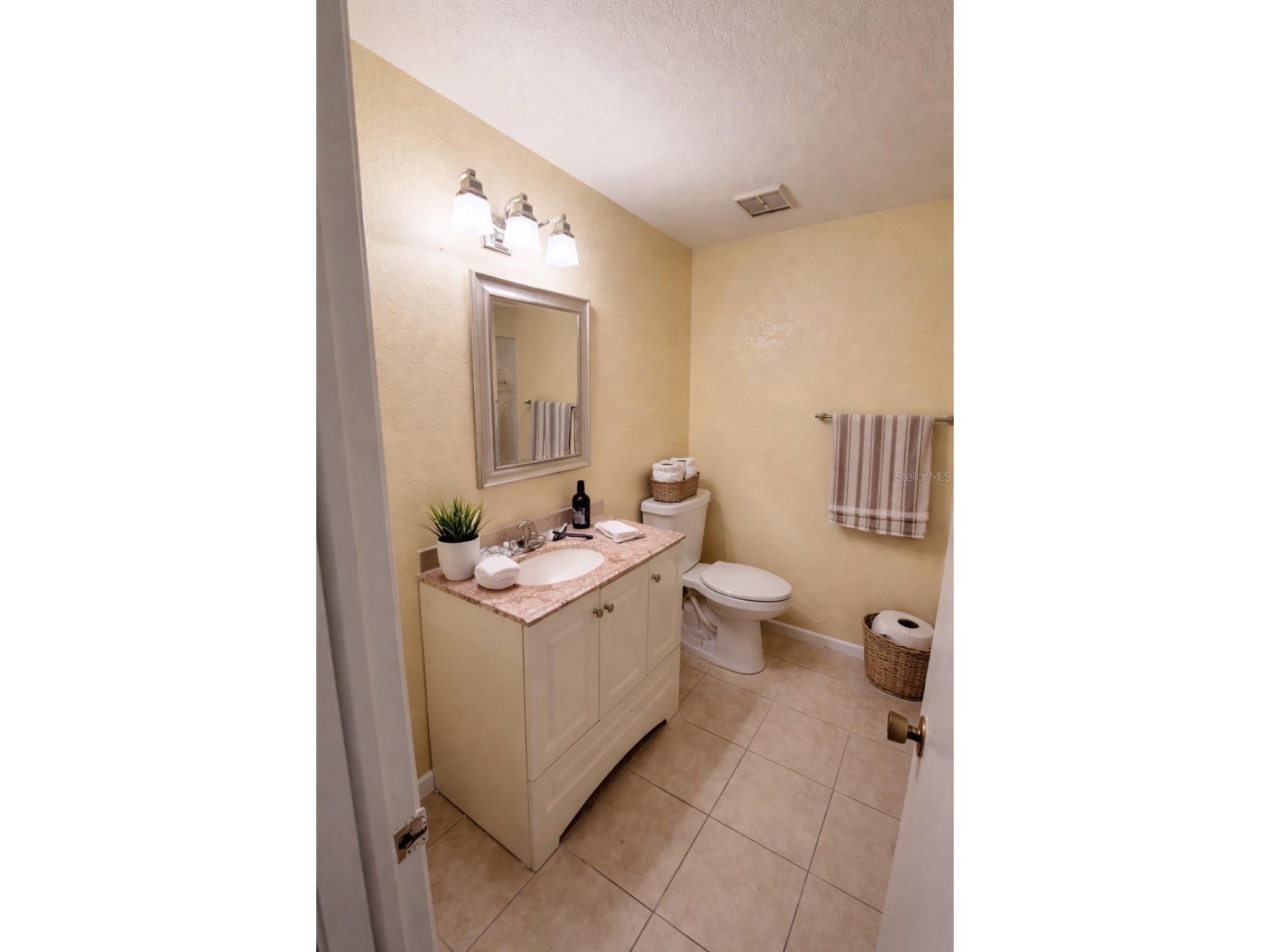 1964 Lake Atriums Circle #158 Orlando FL 32839 O6398915 image2