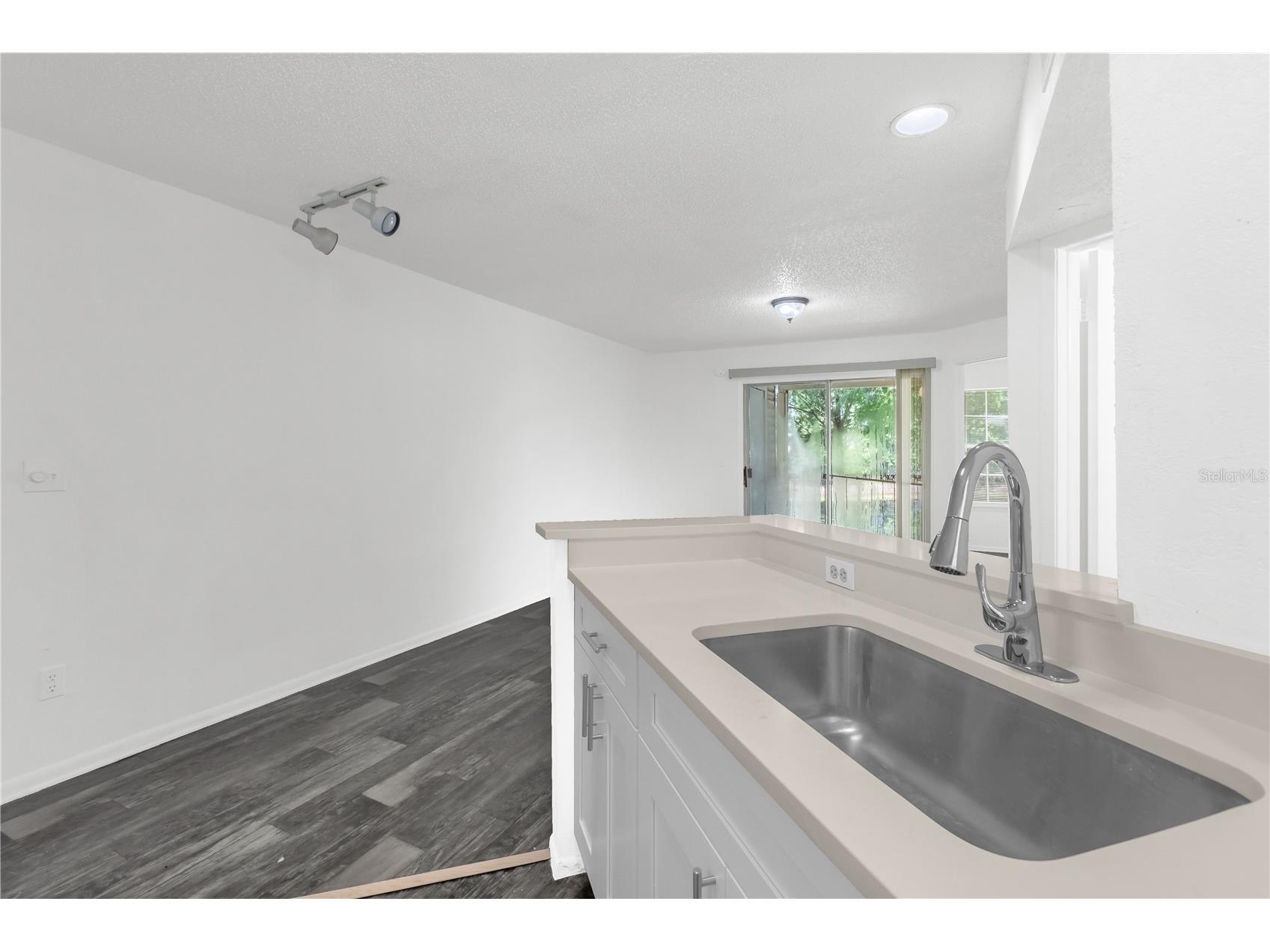 1964 Lake Atriums Circle #170 Orlando FL 32839 O6410484 image8
