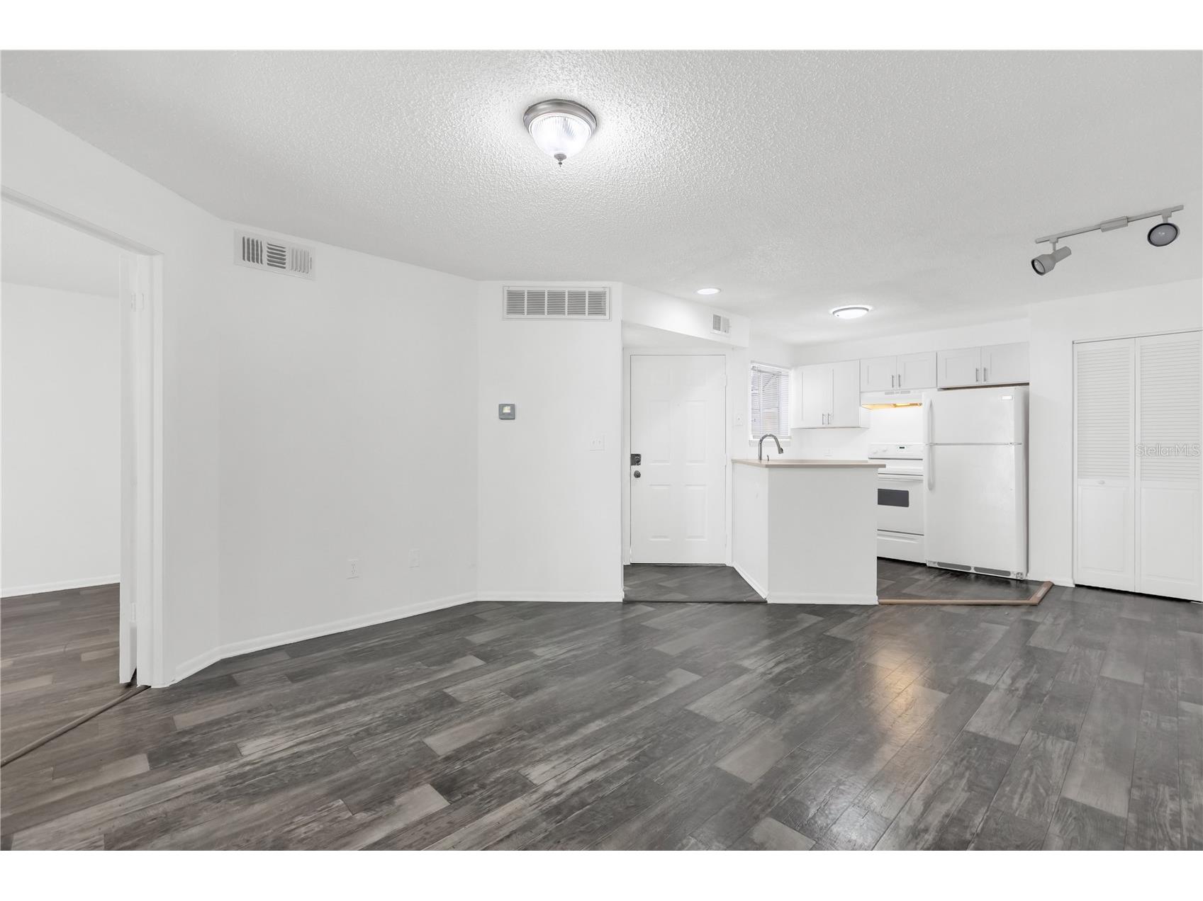 1964 Lake Atriums Circle #170 Orlando FL 32839 O6410484 image9