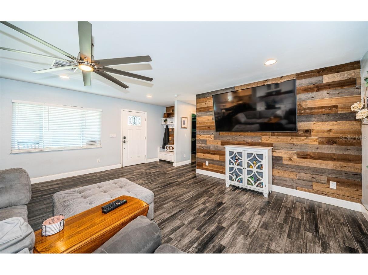 1965 Allard Drive Clearwater FL 33763 TB8372344 image15