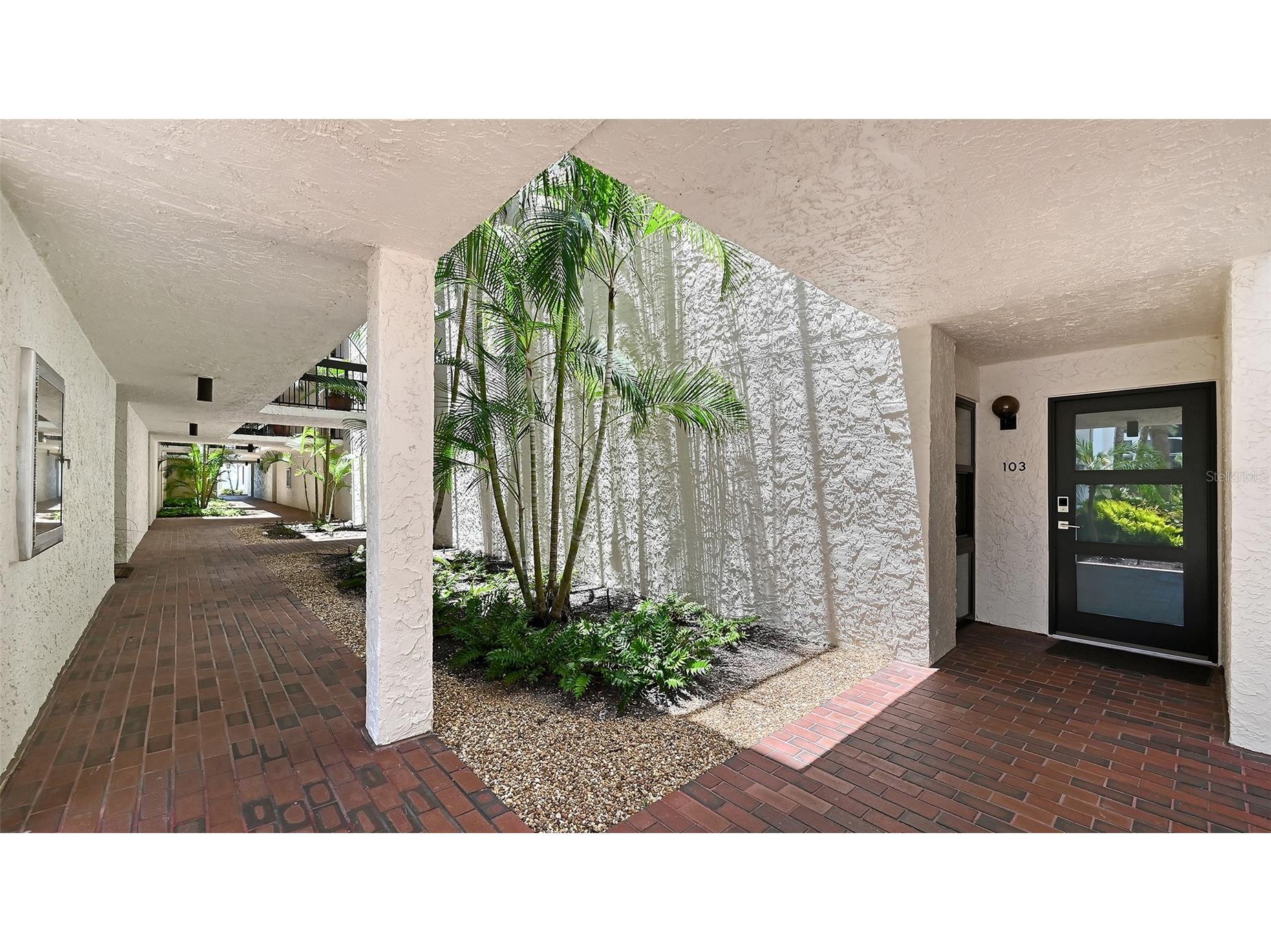 1965 Gulf Of Mexico Drive #G5-103 Longboat Key FL 34228 - GULF OF MEXICO A4694695 image3