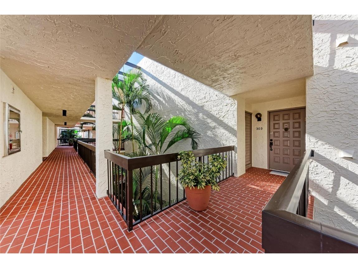 1965 Gulf Of Mexico Drive #G5-303 Longboat Key FL 34228 A4674747 image2