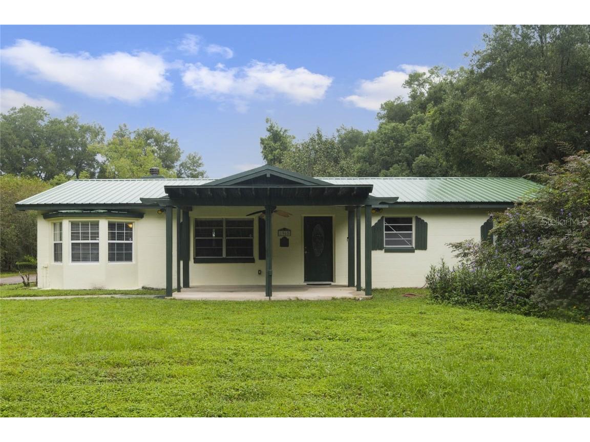 1965 W Kentucky Avenue, Deland, FL, 32720 MLS V4938883 Edina Realty