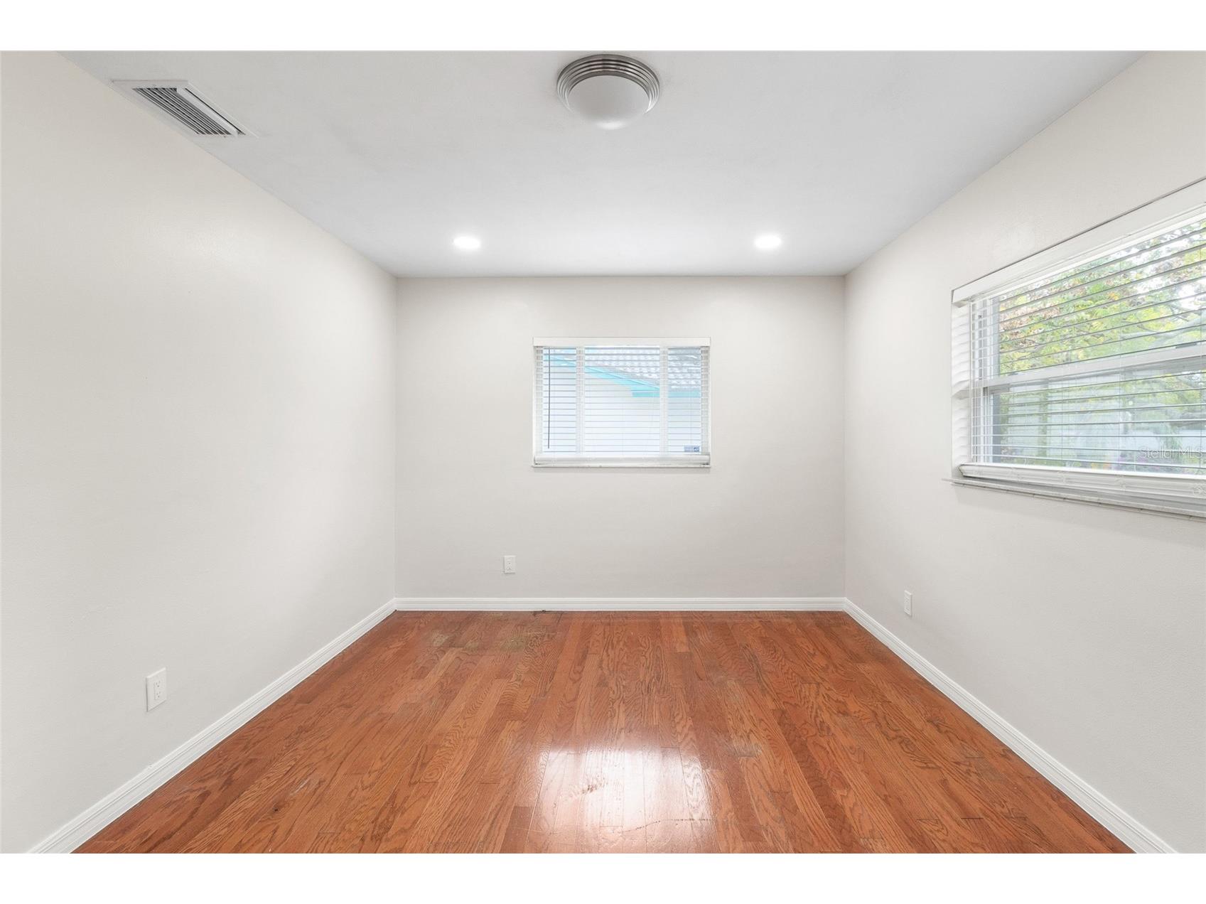 1966 Sandra Drive Clearwater FL 33764 TB8497983 image15