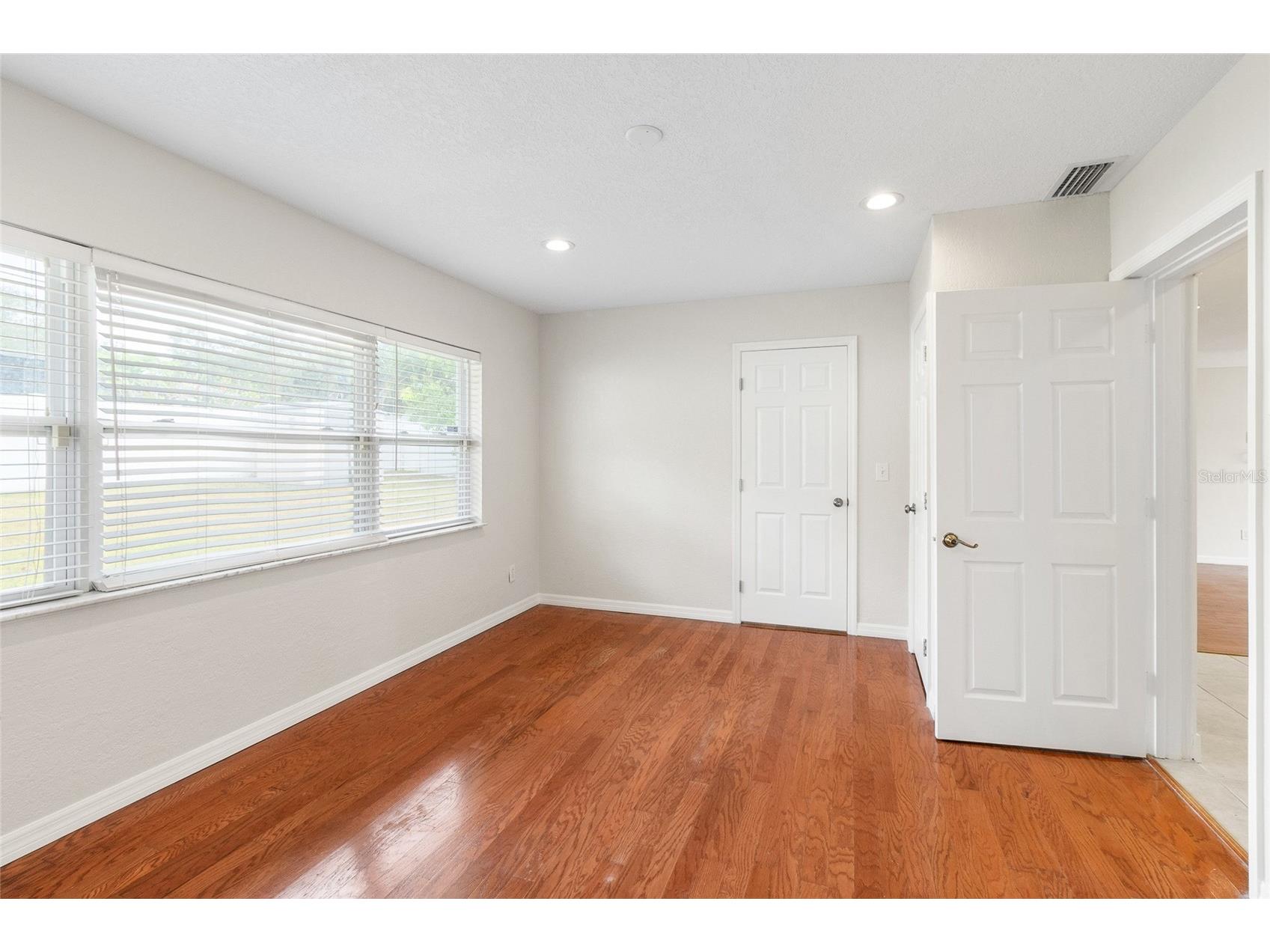 1966 Sandra Drive Clearwater FL 33764 TB8497983 image28