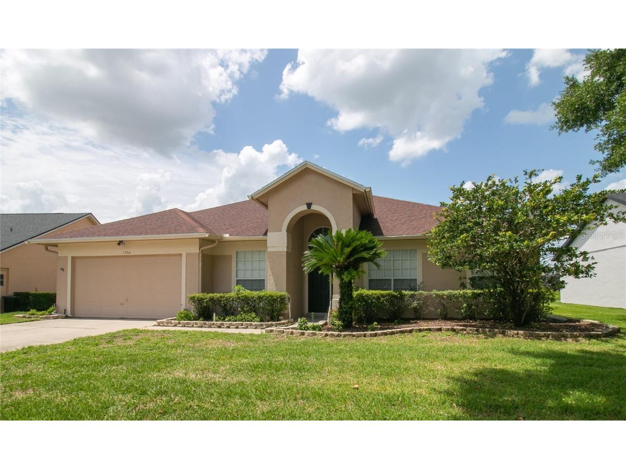1966 Westbourne Drive Oviedo FL 32765 - LAKE HERON O6369408 image1