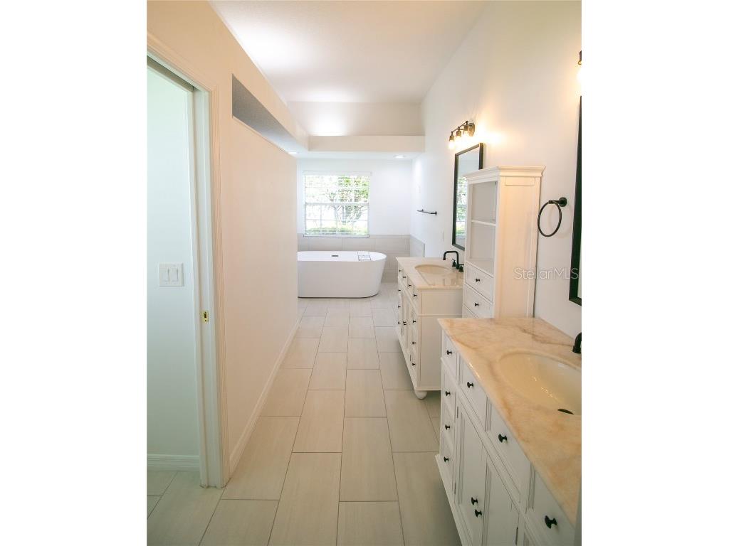 1966 Westbourne Drive Oviedo FL 32765 - LAKE HERON O6369408 image6