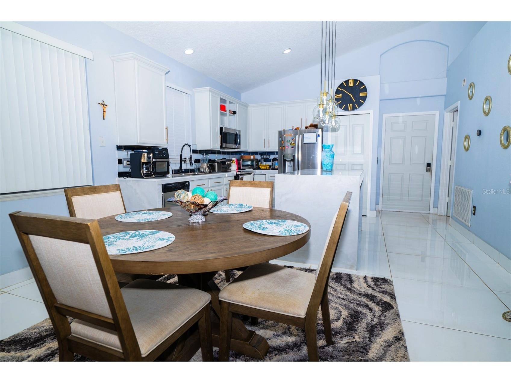 1966 Windcrest Lake Circle Orlando FL 32824 O6383732 image8