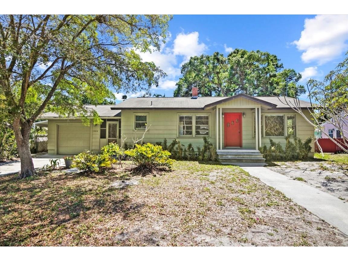 1966 Wisteria Street Sarasota FL 34239 A4605409 image1