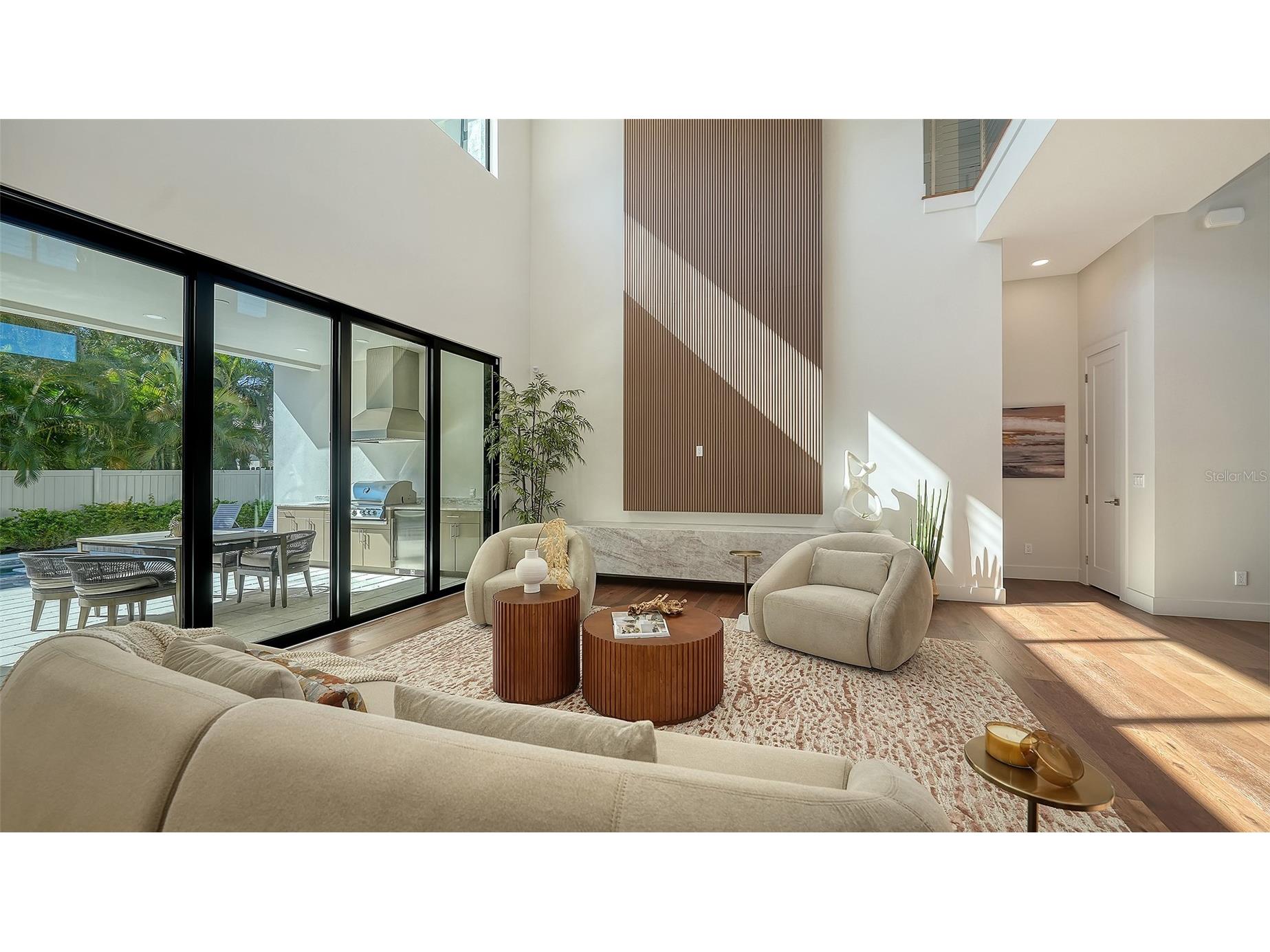 1966 Wisteria Street Sarasota FL 34239 A4668324 image10