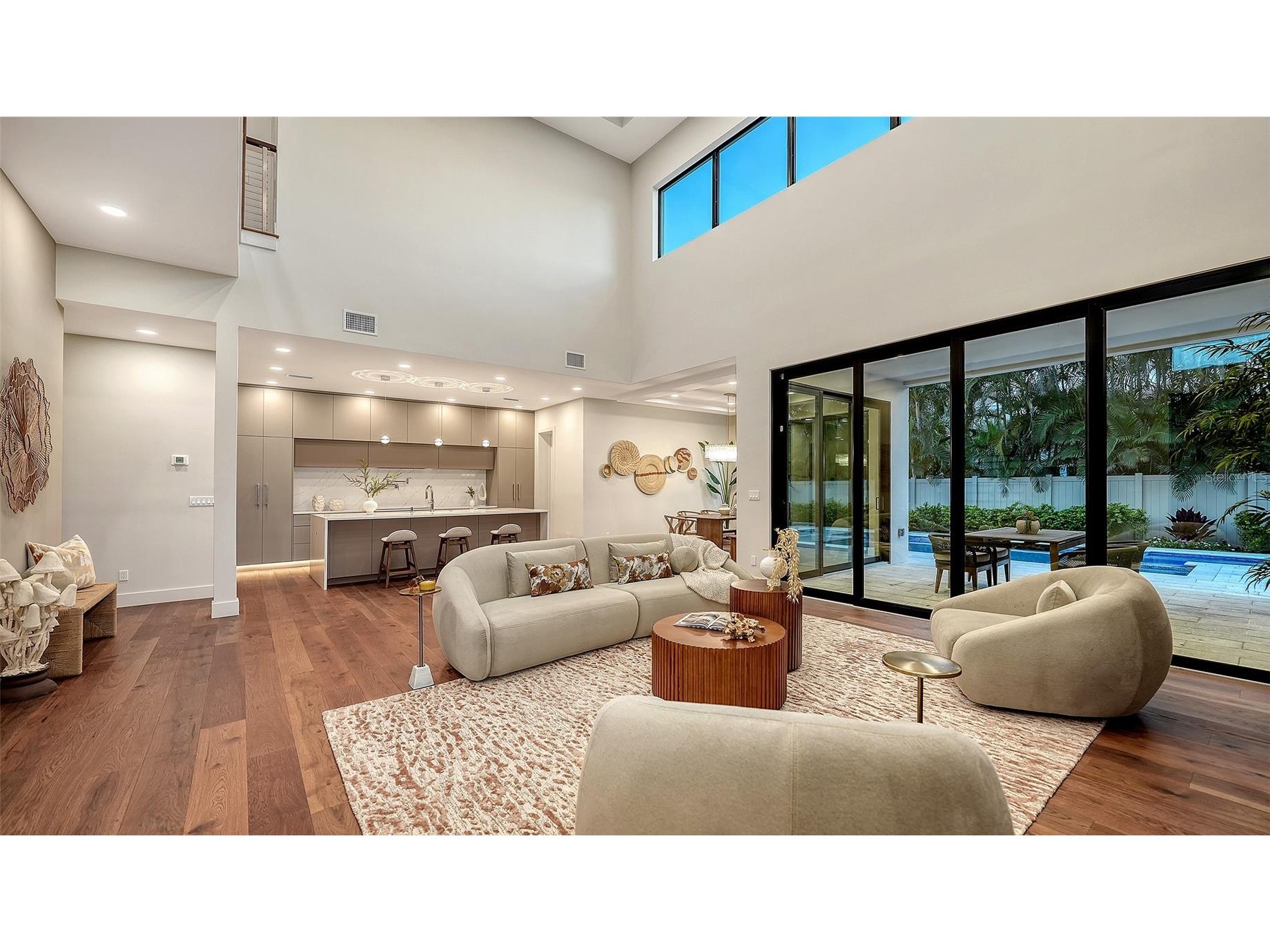 1966 Wisteria Street Sarasota FL 34239 A4668324 image13