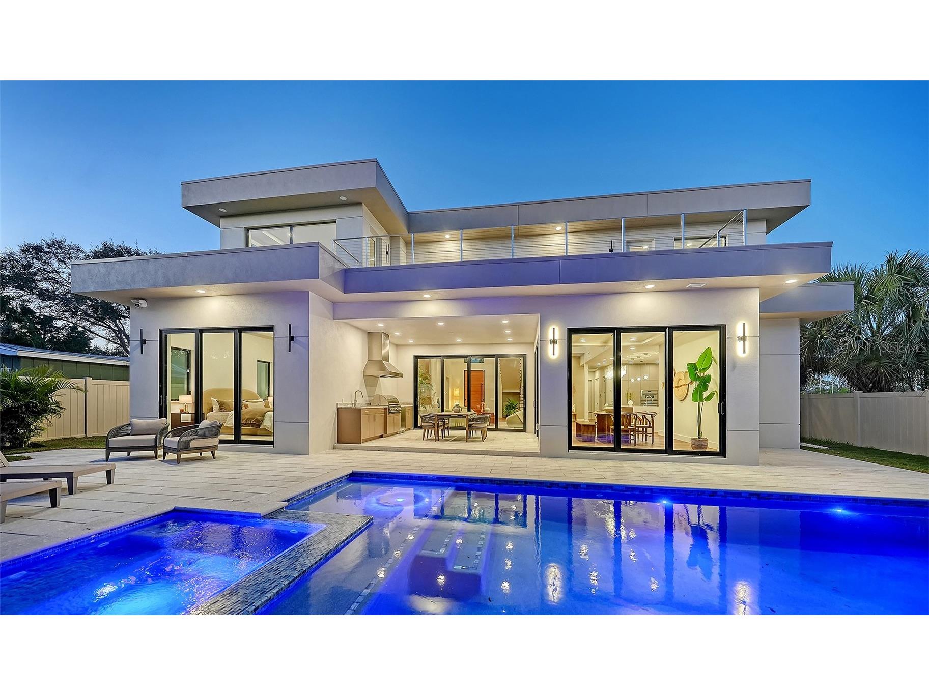 1966 Wisteria Street Sarasota FL 34239 A4668324 image27