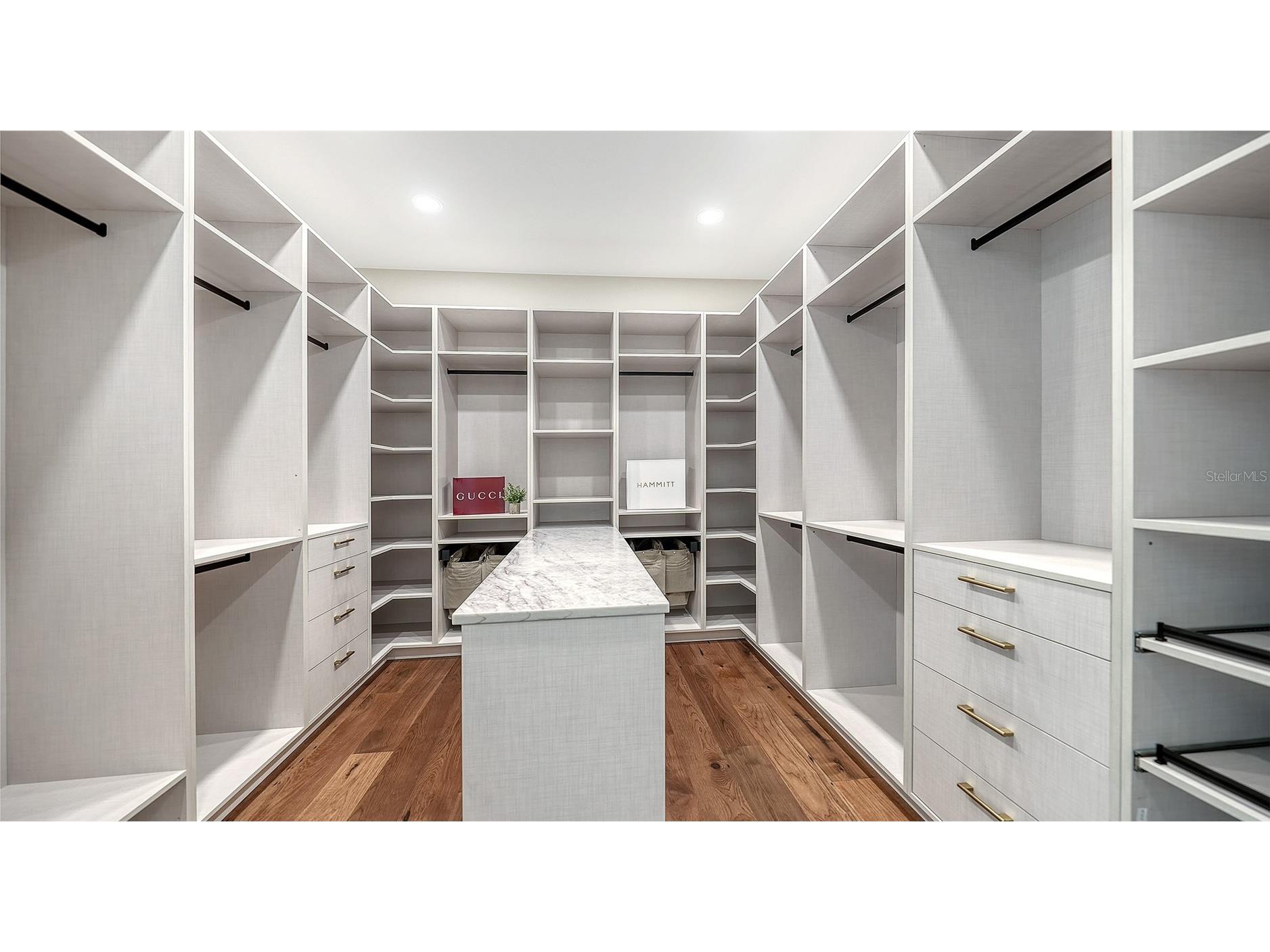 1966 Wisteria Street Sarasota FL 34239 A4668324 image33