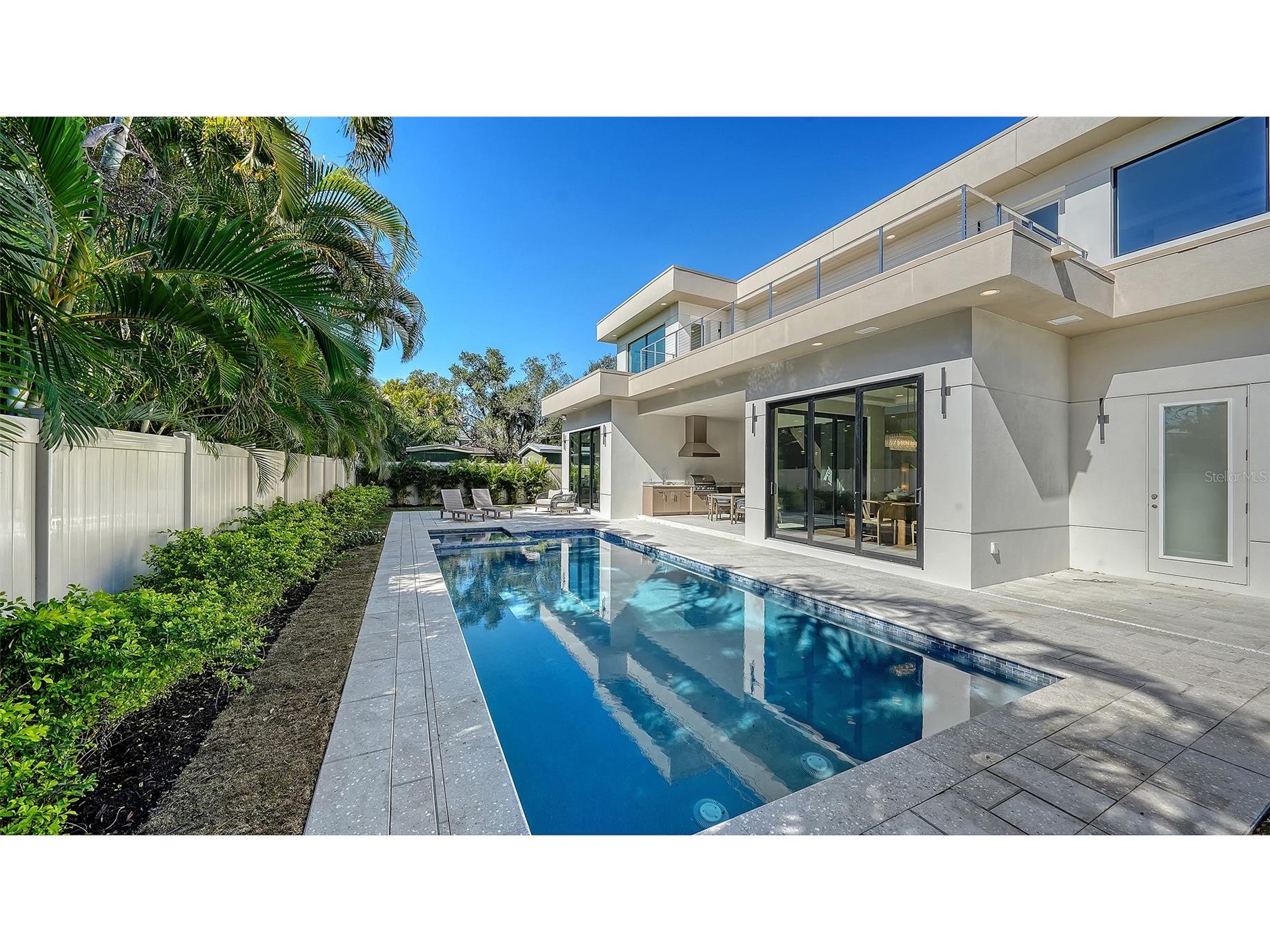 1966 Wisteria Street Sarasota FL 34239 A4668324 image49