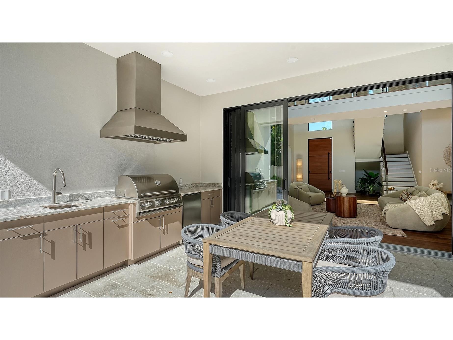 1966 Wisteria Street Sarasota FL 34239 A4668324 image50