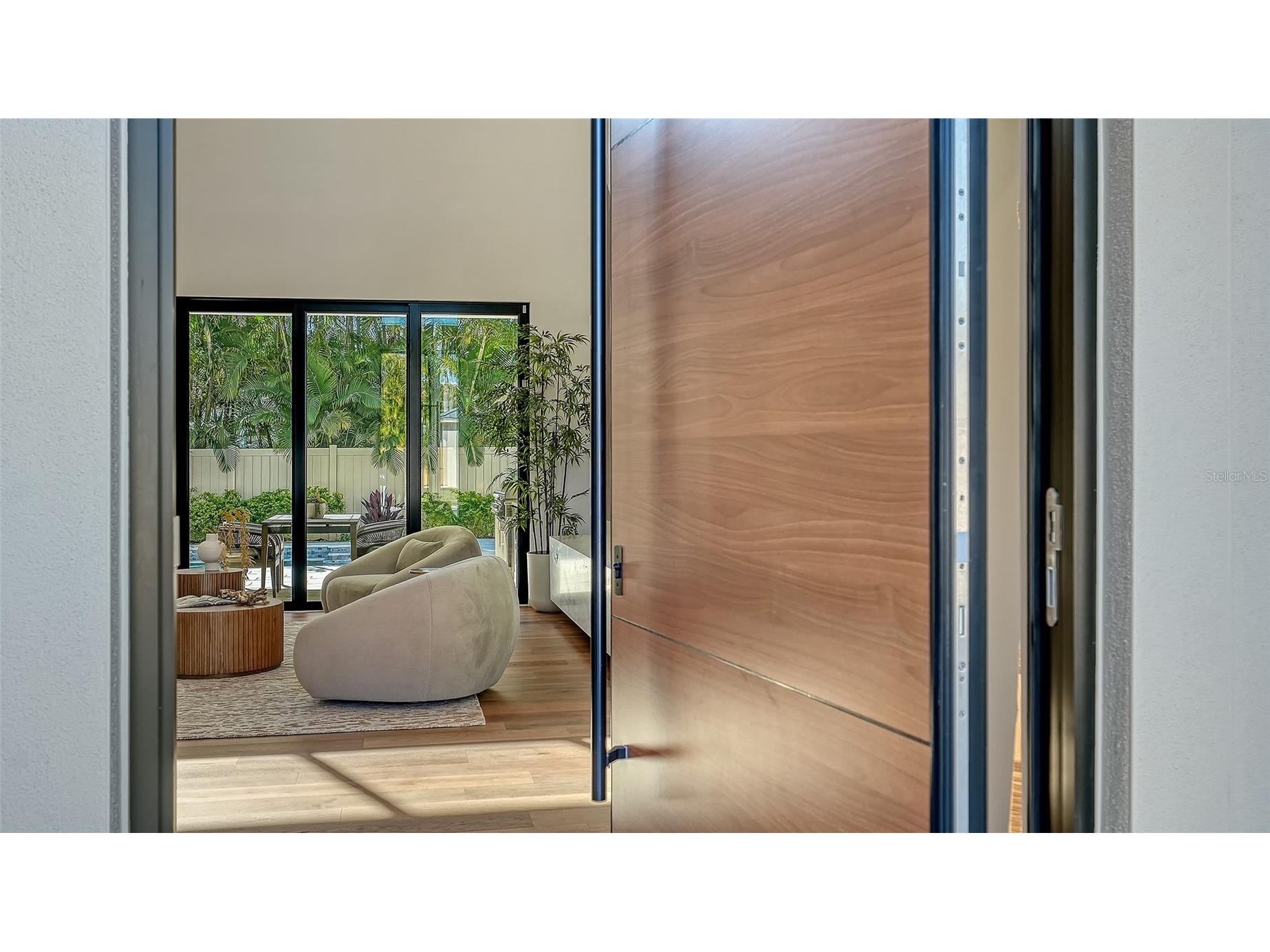 1966 Wisteria Street Sarasota FL 34239 A4668324 image6