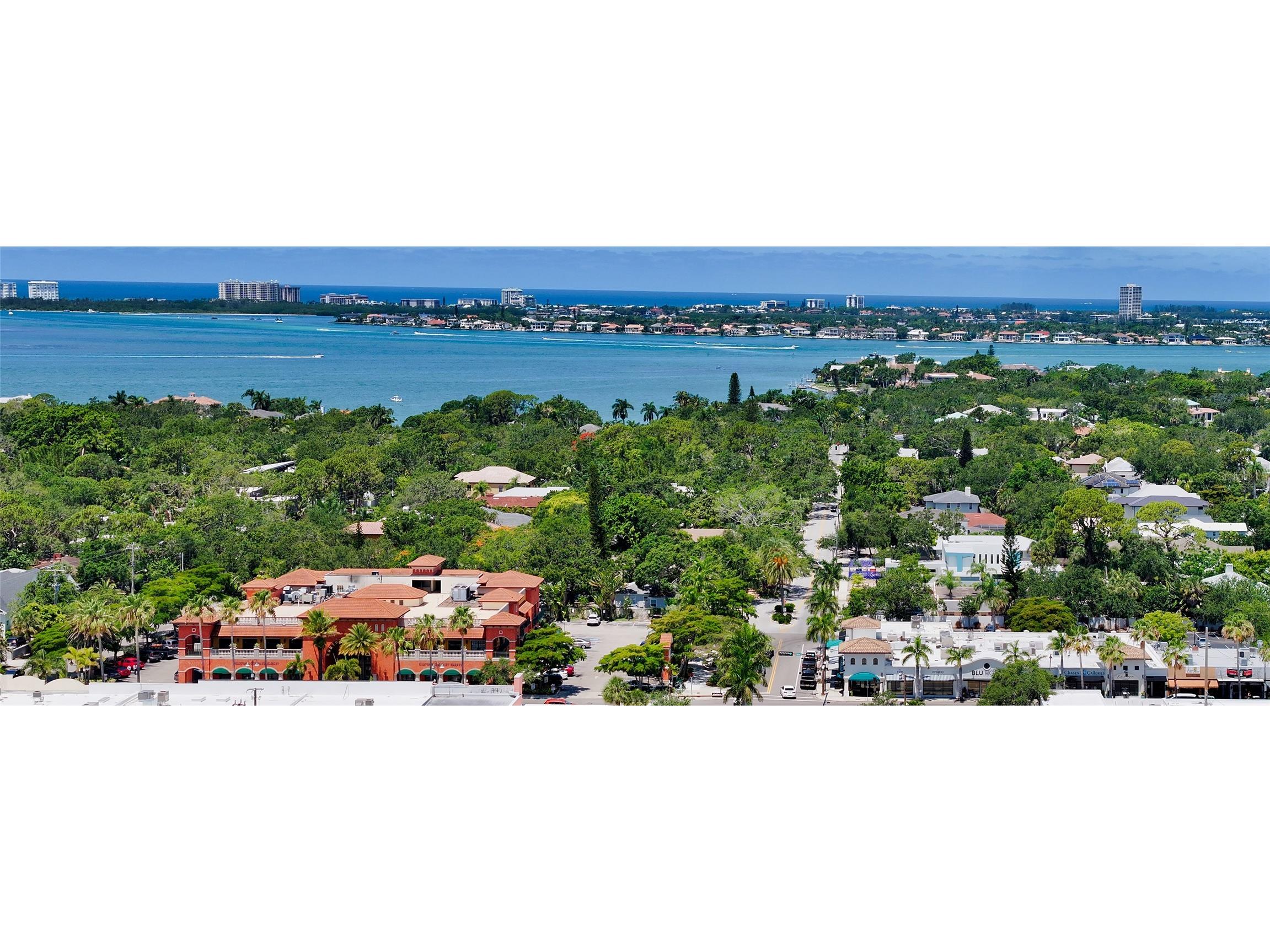 1966 Wisteria Street Sarasota FL 34239 A4668324 image62