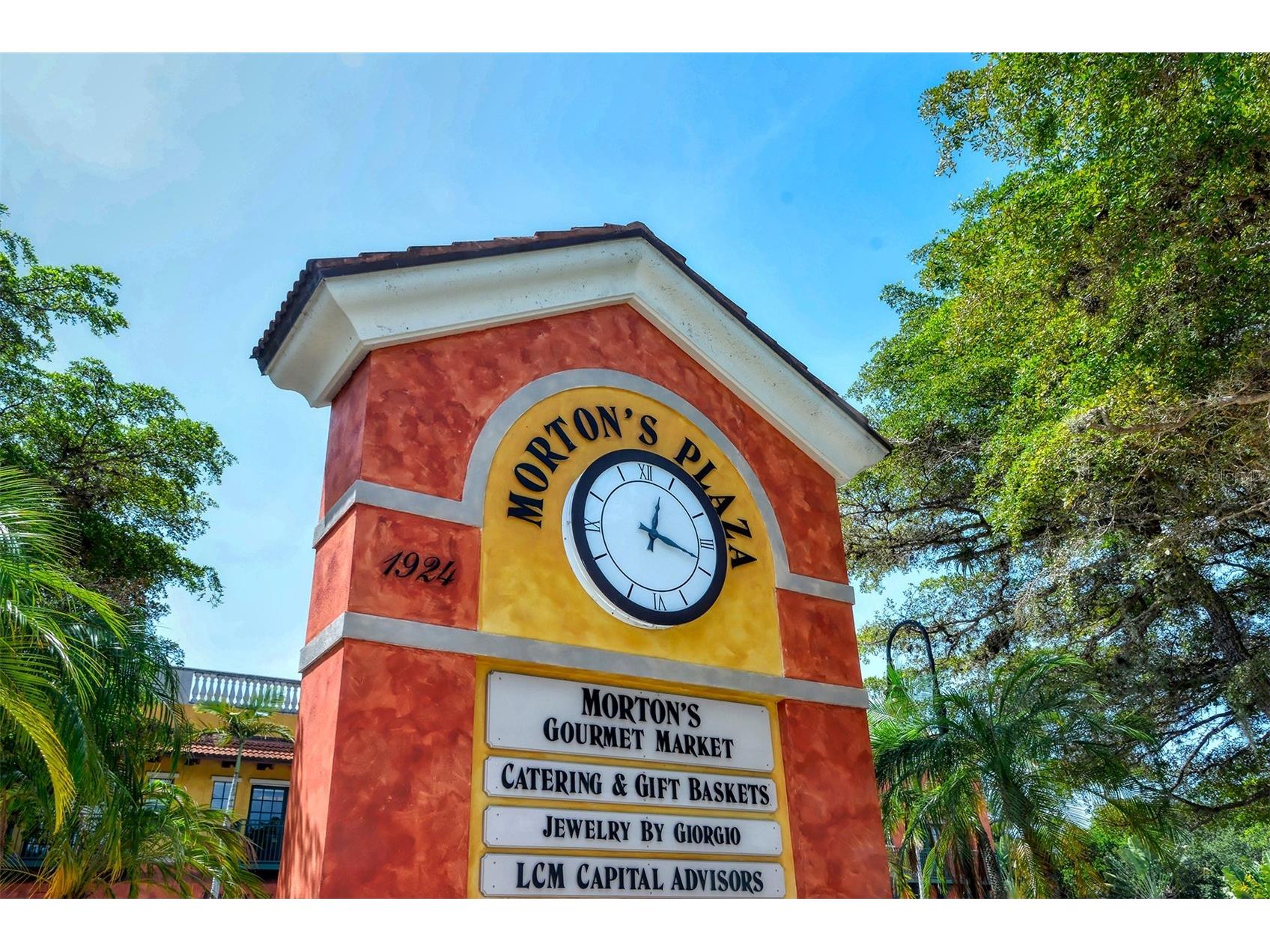 1966 Wisteria Street Sarasota FL 34239 A4668324 image64