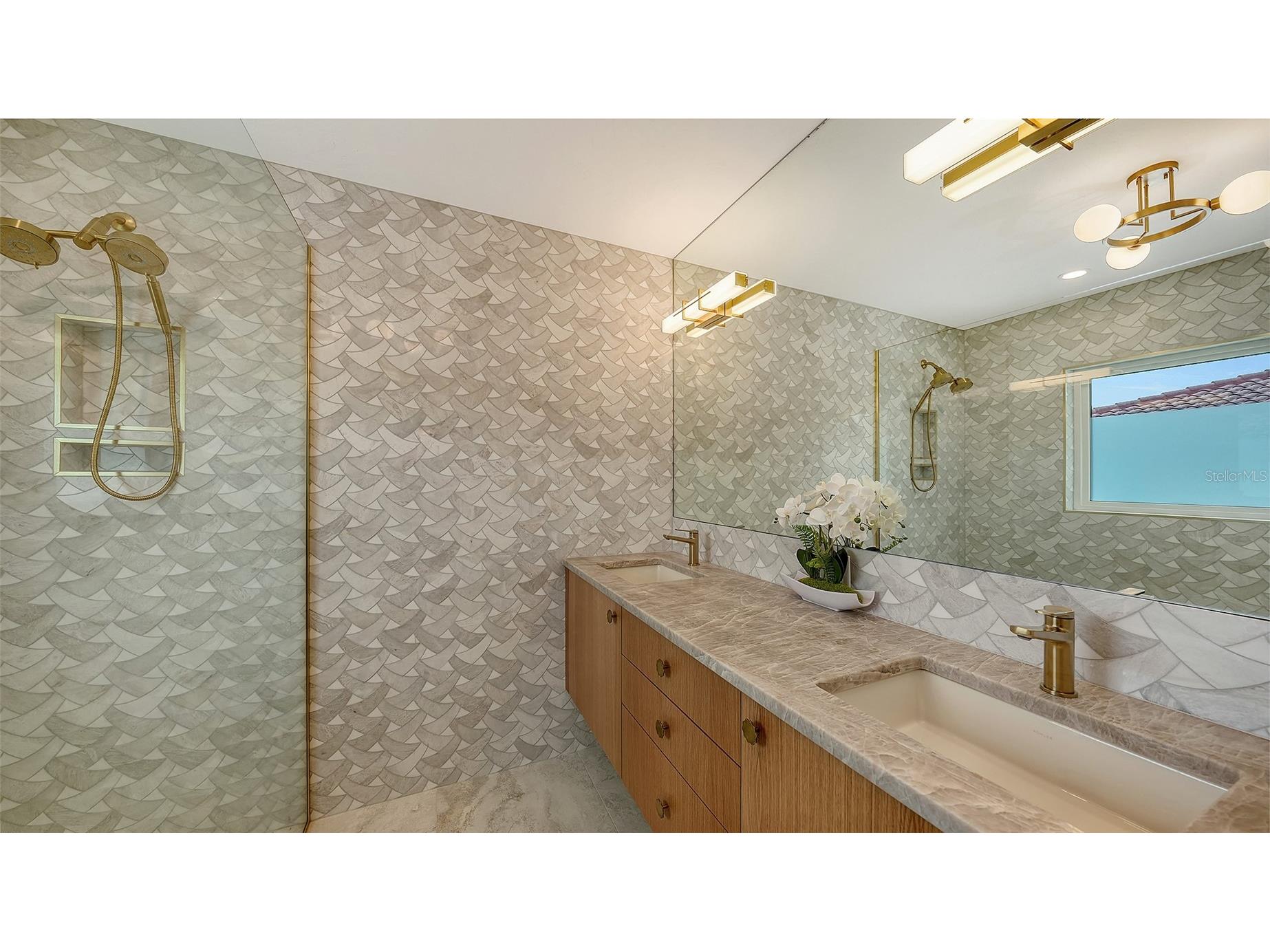 1967 Brookhaven Drive Sarasota FL 34239 A4686652 image33