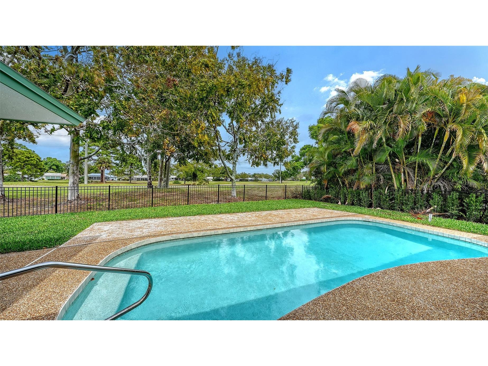 1967 Brookhaven Drive Sarasota FL 34239 A4686652 image42