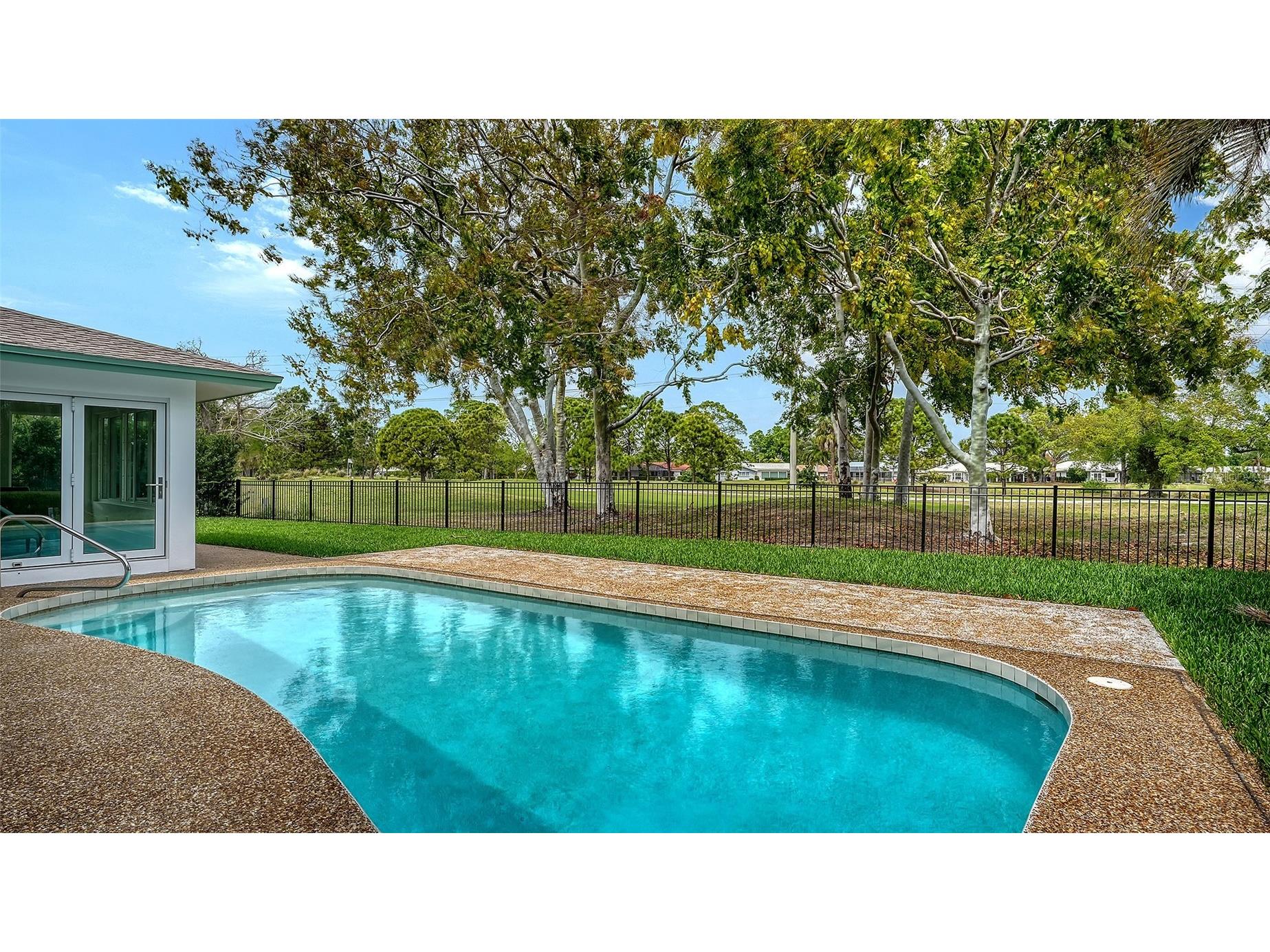 1967 Brookhaven Drive Sarasota FL 34239 A4686652 image44