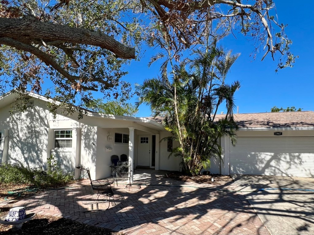 1967 Montana Avenue NE Saint Petersburg FL 33703 TB8324792 image1