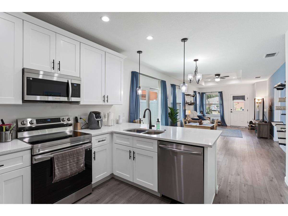 1967 Virginia Avenue Eustis FL 32726 S5149605 image4