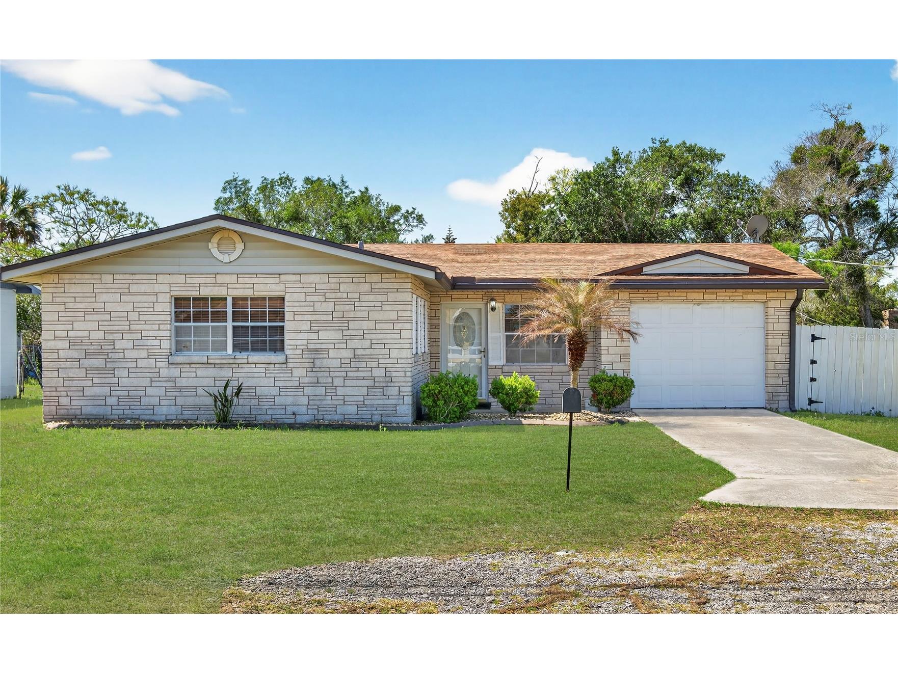 1968 Carolina Avenue Ormond Beach FL 32174 V4947978 image1