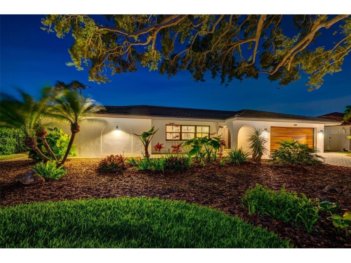 1969 Illinois Avenue NE Saint Petersburg FL 33703 U8238142 image1