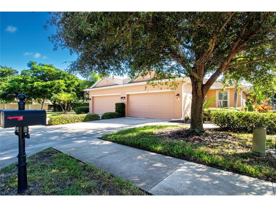 197 Fontanelle Circle Venice FL 34292 A4666548 image1