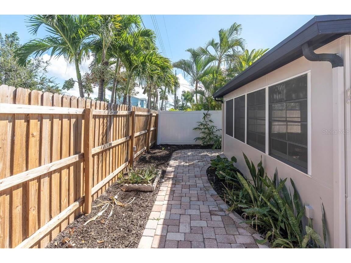 197 Lido Drive Saint Pete Beach FL 33706 W7879506 image36