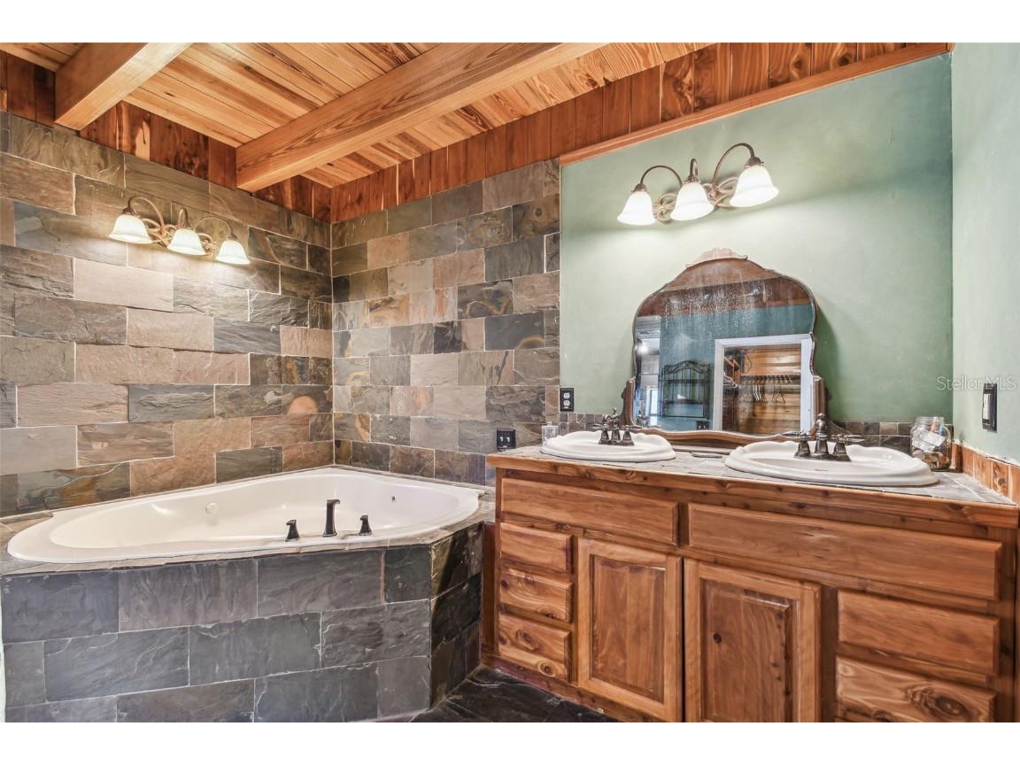 19708 Bower Road Dade City FL 33523 TB8381314 image31