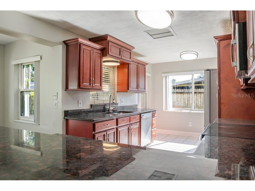 1971 Atlantis Drive Clearwater FL 33763 TB8460429 image17