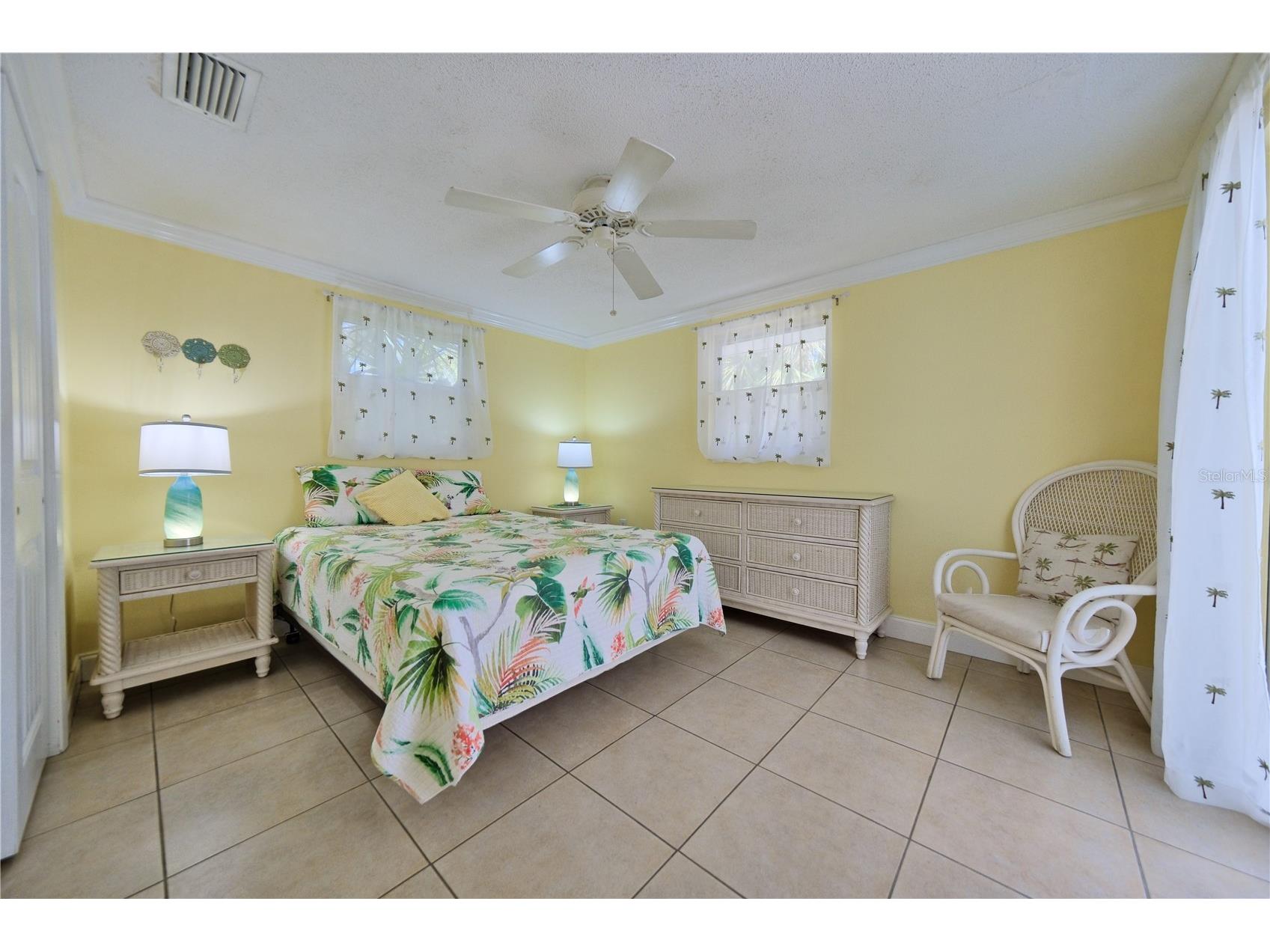 1971 Debbie Street Sarasota FL 34231 A4692193 image21