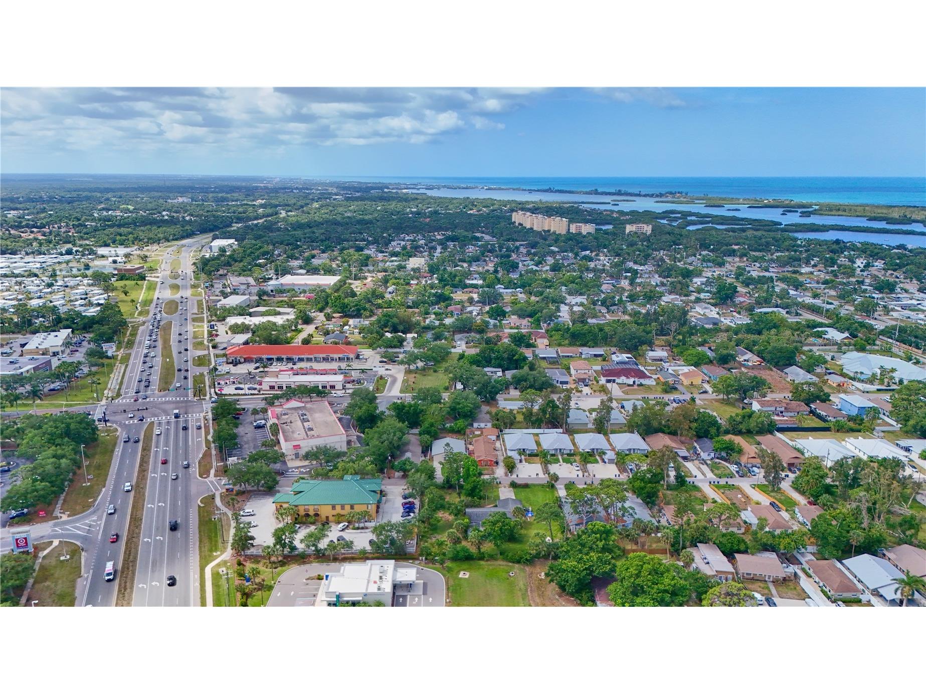 1971 Debbie Street Sarasota FL 34231 A4692193 image35