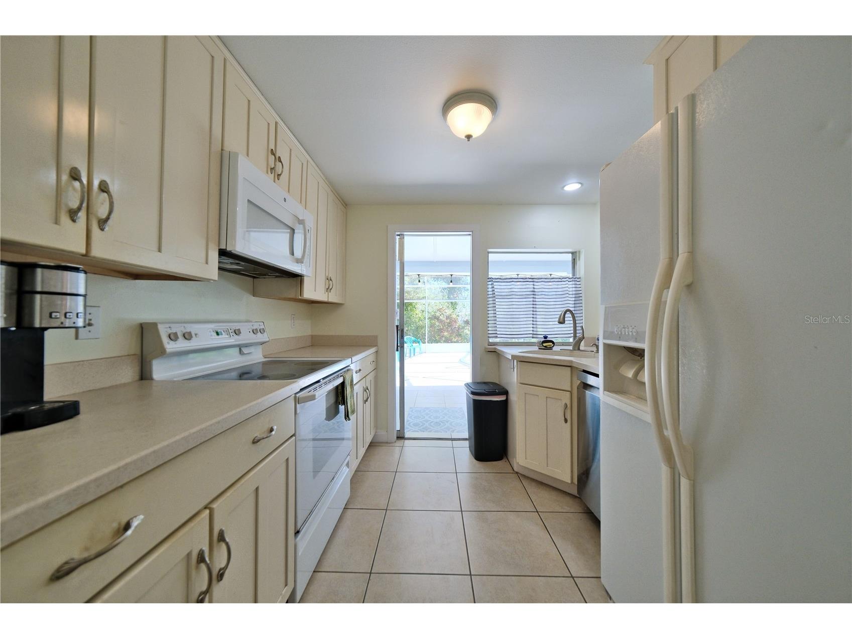 1971 Debbie Street Sarasota FL 34231 A4692193 image9