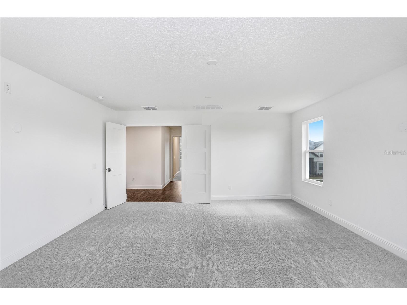 1971 Drummond Point Zephyrhills FL 33541 TB8449082 image33