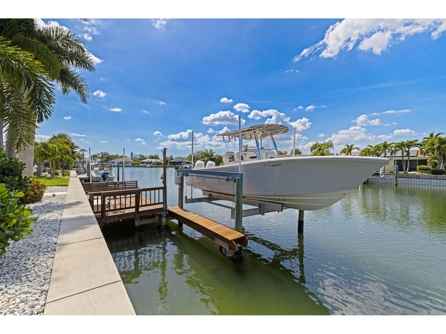 1971 Massachusetts Avenue NE Saint Petersburg FL 33703 - TAMPA BAY TB8492503 image30